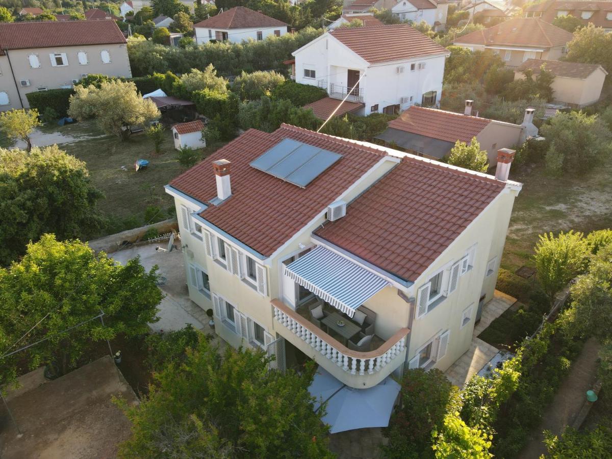 Apartmani Lenka Ugljan Luaran gambar