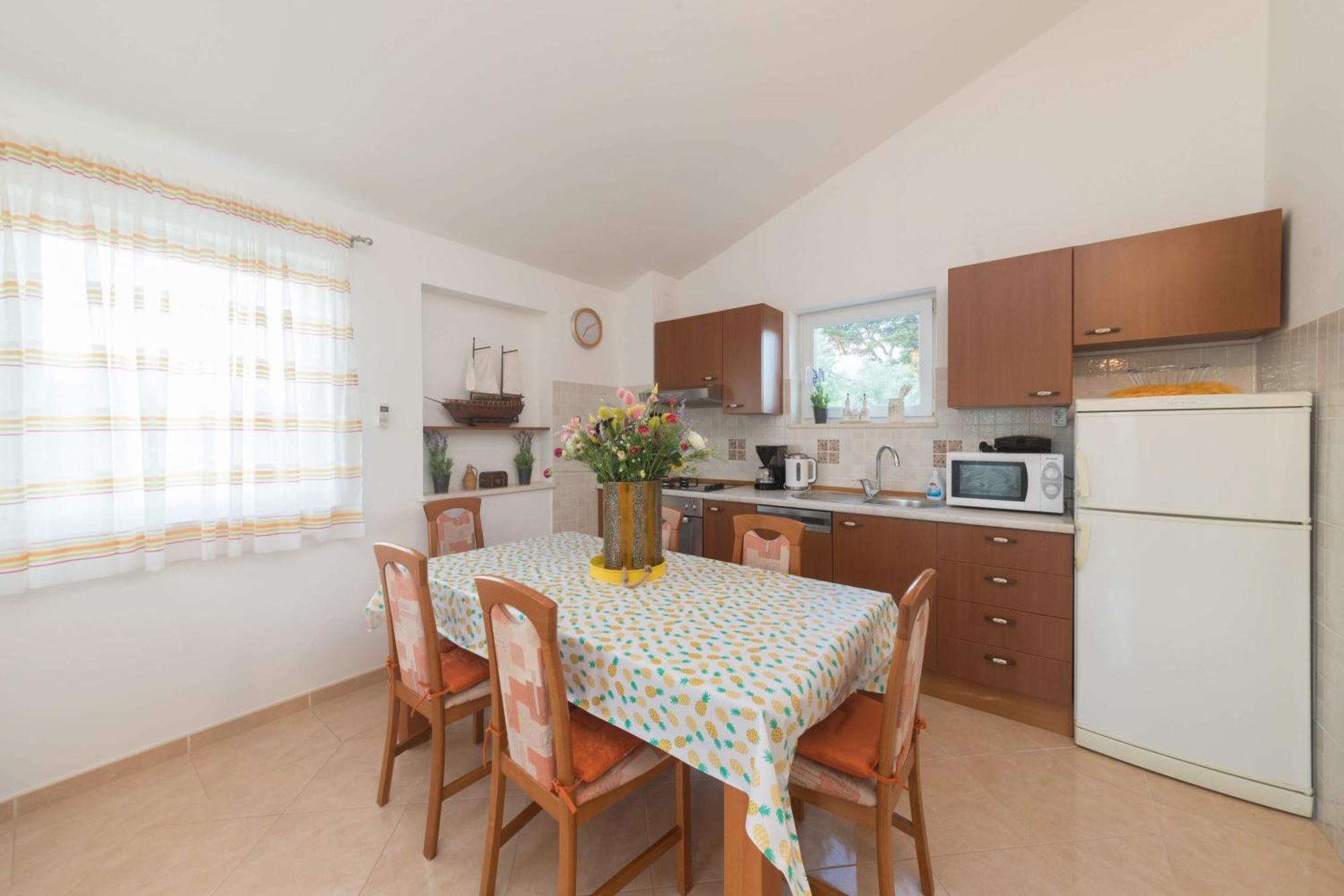 Apartmani Lenka Ugljan Luaran gambar