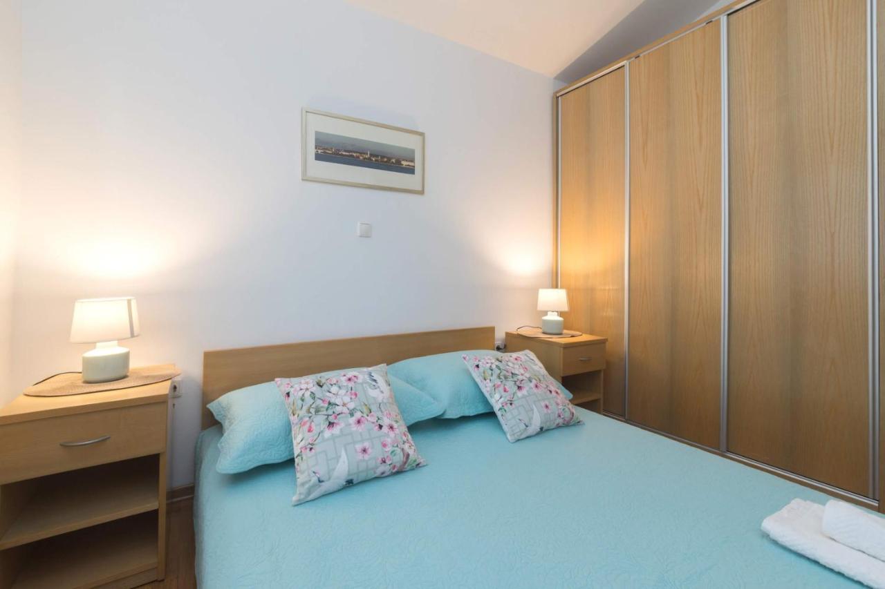 Apartmani Lenka Ugljan Luaran gambar