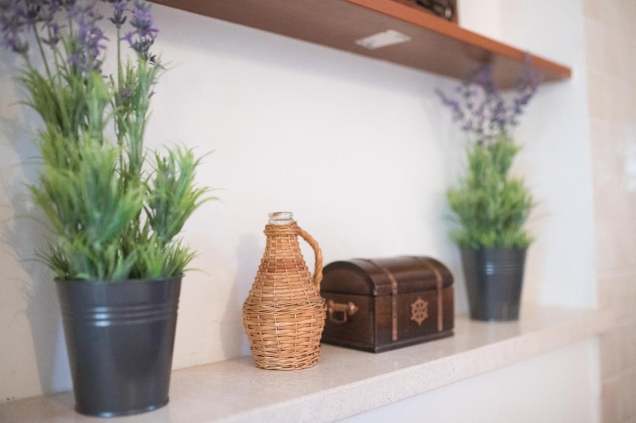 Apartmani Lenka Ugljan Luaran gambar